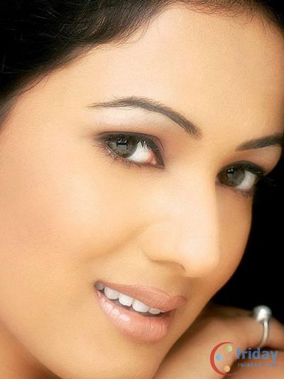 Sonal Chauhan Photo