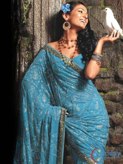 Sonal Chauhan Photo