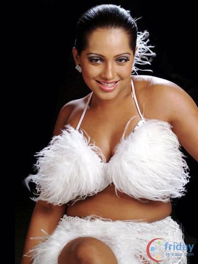 Meghna Naidu Photo