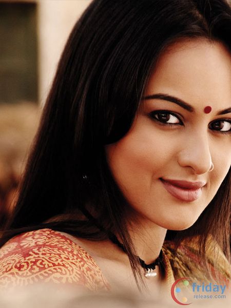 Sonakshi Sinha Photo - 80 | Images | Photo Gallery | Image Gallery -  BollywoodMDB