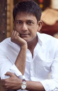 Adil Hussain