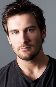 Clive Standen