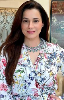 Neelam Kothari