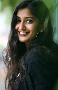 Nidhi Hegde