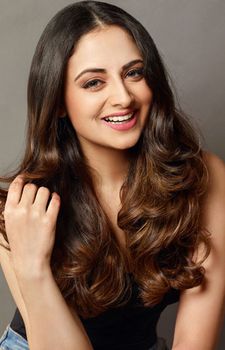 Zoya Afroz