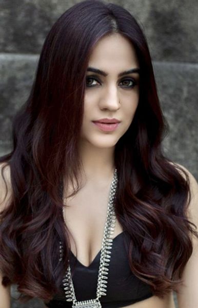 Aksha Pardasany