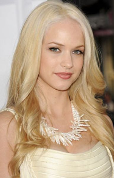 Alexis Knapp