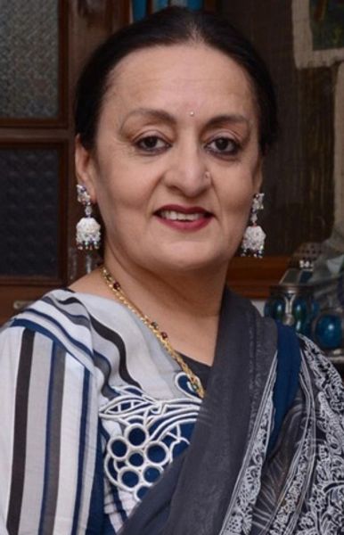 Dolly Ahluwalia