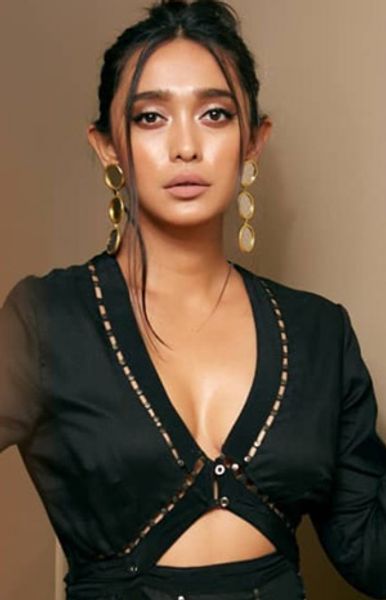 Sayani Gupta