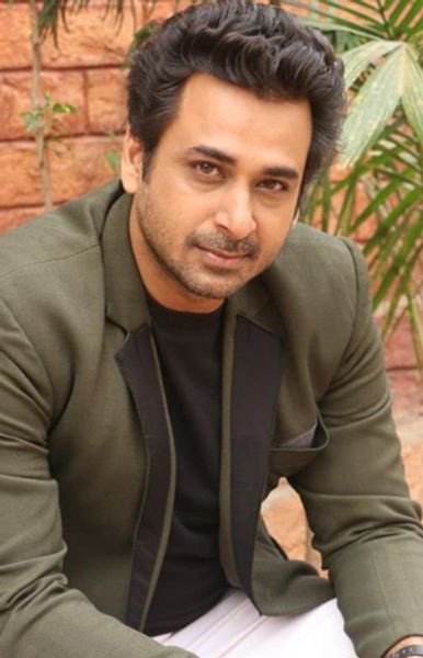 Sarwar Ahuja