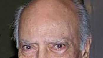 A. K. Hangal Died at 95; His Cremation Took Place Today