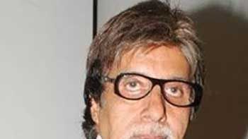 Amitabh's Loss Of Laptop In Florence Gets Him Upset.