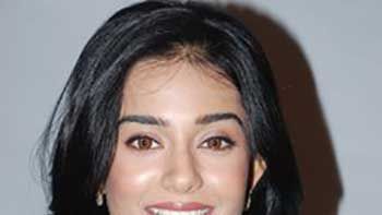 Amrita wants to recreate the 50s era.