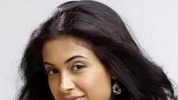 'Game' Actress to be Seen in Red Bikni in 'Kyaa Super Kool Hain Hum'