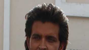 Hrithik Roshan's Hand gets injured On the Sets of 'Krrish 3'