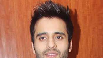 Jackky Bhagnani Gets Injured While Shooting 'Rangrezz'