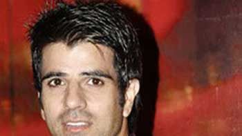 Newcomer Rufy Khan happy to Debut in Nautanki Saala!