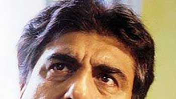 Raj Babbar to play Soha Ali Khan's father in “Saheb, Biwi aur Gangster Returns”