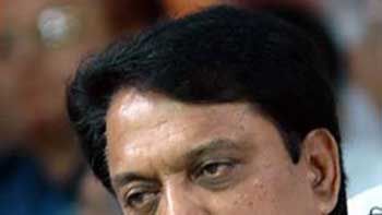 Vilasrao Deshmukh Ill- His Son Wants to Donate Part Of His Liver