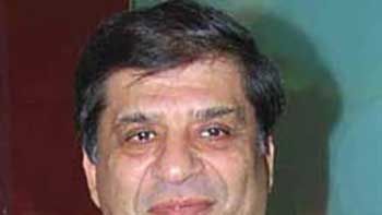 Yash Chopra's Nephew Ravi Chopra Seriously Ill