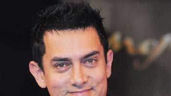 Aamir Khan\'s midnight bash