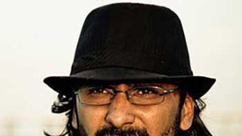 Abhishek Chaubey to feature Madhuri Dixit in Dedh Ishqiya