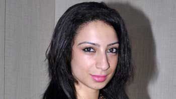 Adult entertainer Shanti Dynamite to debut in Bollywood