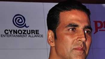 Akshay Kumar endures truck accident