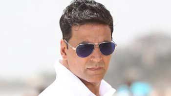 Akshay Kumar\'s threatening avatar draws Al Pacino\'s attention