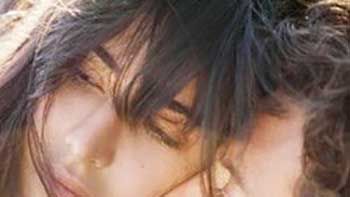 \'Bang Bang\' first look out in stores!