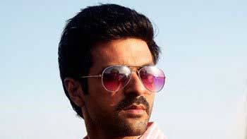 \'Dishkiyaoon\' trailer gets thumbs up from B-Town celebs