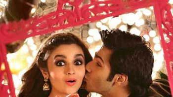 First Look of 'Humpty Sharma Ki Dulhania' Out Now!