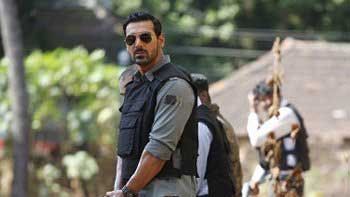 First Weekend Box Office Collection of \'Madras Cafe\'