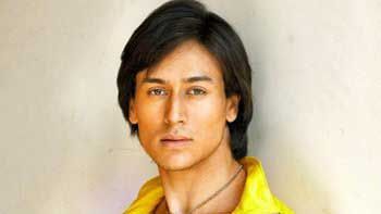 \'Heropanti\' starts rolling in Mumbai