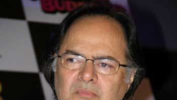 Farooq Sheikh passes away in Dubai