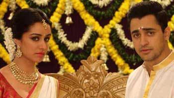 Imran Khan, Shraddha Kapoor\'s look in \'Gori Tere Pyaar Mein!\'