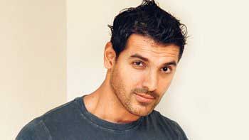 John Abraham bags award for \'Madras Cafe\'