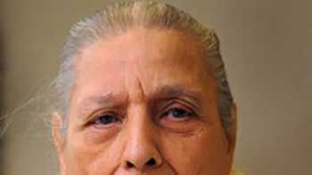 Legendary singer Shamshad Begum expires at 94