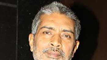 Prakash Jha shifts to the comedy genre