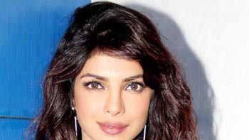 Priyanka Chopra turns politician from an item girl in \'Madamji\'