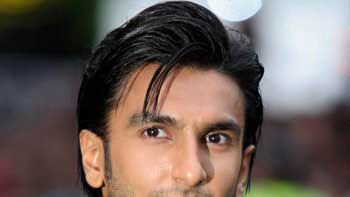Ranveer Singh to host the Gionee Star GiMA Awards 2014