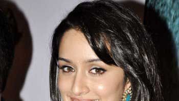 Shraddha Kapoor too walks out of \'Milan Talkies\'