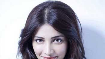 Shruti Haasan to star in \'Gabbar\'