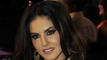 Sunny Leone to perform an Item Song in Tamil film