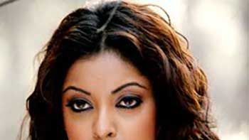 Tanushree Dutta plans to make a comeback in Bollywood