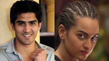Vijender Singh gives boxing lessons to Sonakshi Sinha at Akshay Kumar\'s gym