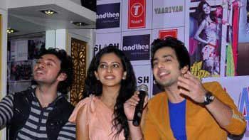 \'Yaariyan\' starcast promotes film in Jaipur