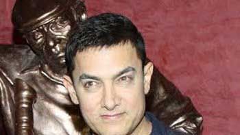 Aamir Khan unveiled documentary on \'Lagaan\'