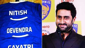 Abhishek Bachchan gifts a customized Chennaiyin FC jersey to his supportive fans