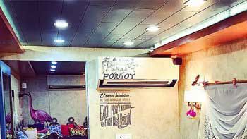 Alia Bhatt is Happy with her Transformed Vanity Van